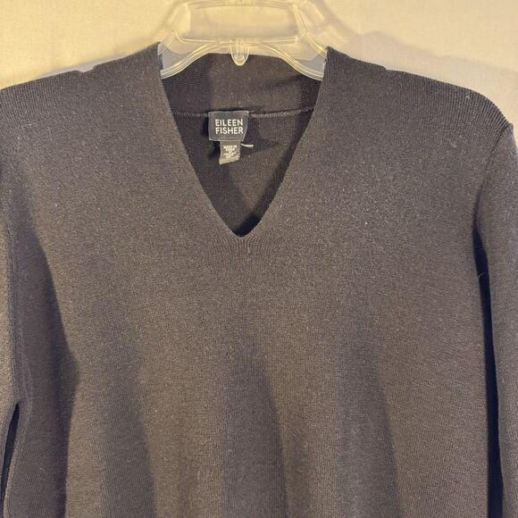 Eileen Fisher Black 100% Wool V-Neck Tunic Sweater Long Sleeve Size M Casual - Picture 2 of 8